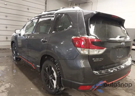 2021 Subaru Forester Sport z USA, uszkodzony, nr VIN JF2SKARC6MH402989